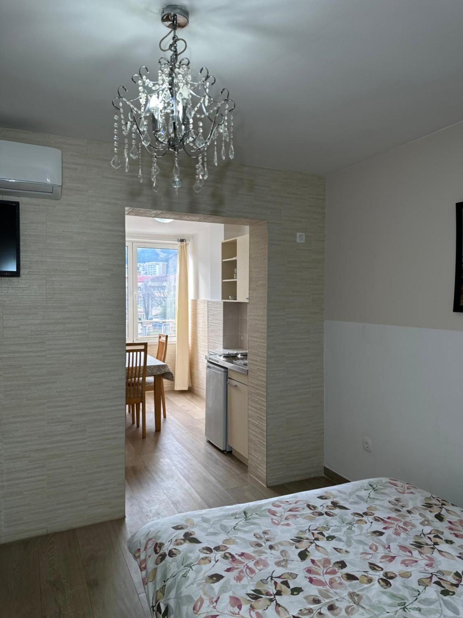 Apartmani Simona ブドヴァ エクステリア 写真