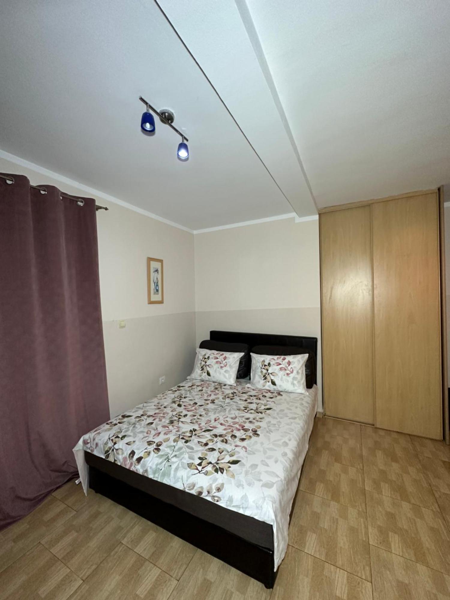 Apartmani Simona ブドヴァ エクステリア 写真
