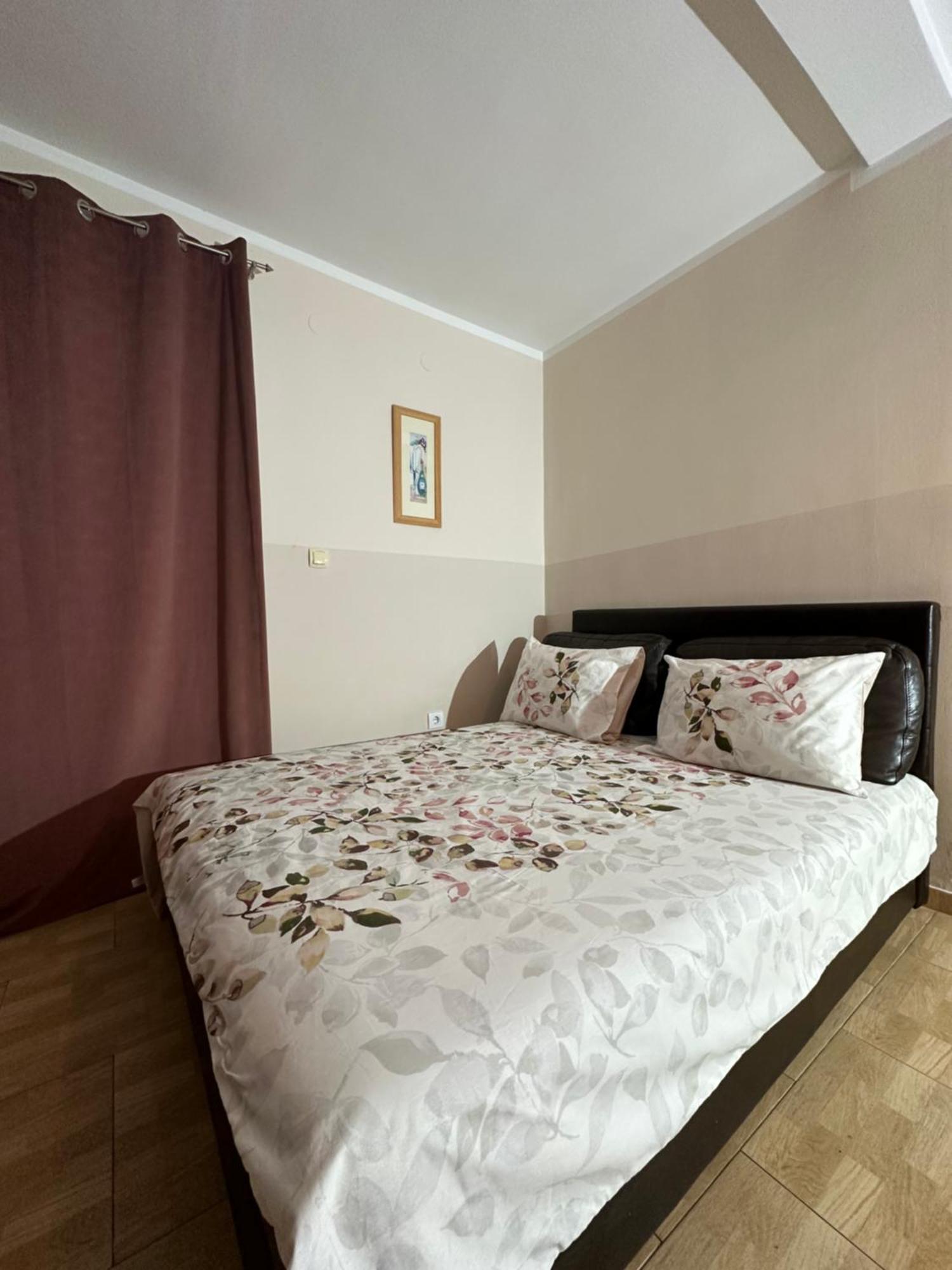 Apartmani Simona ブドヴァ エクステリア 写真